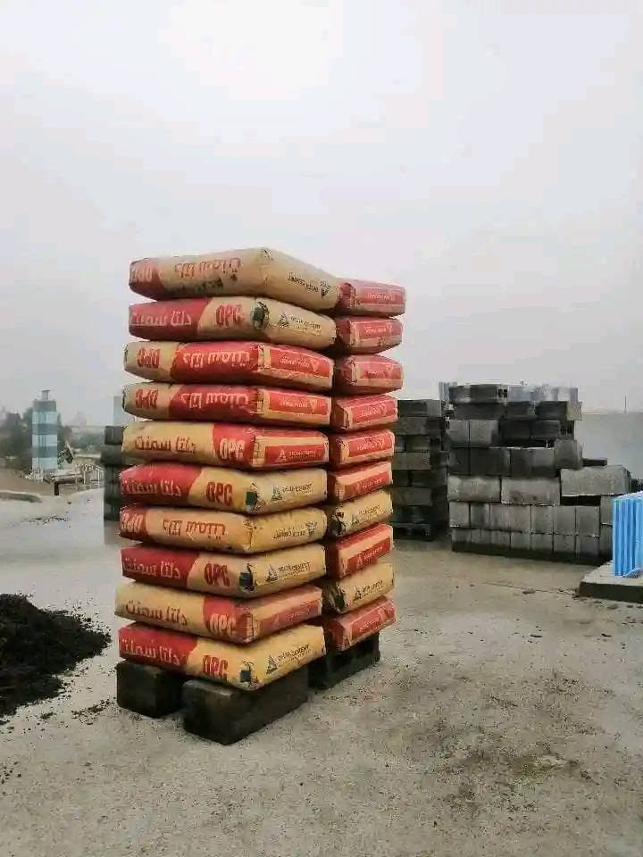رافعة ونج كهربائي لتصعيد كافة المواد البناء الى اسطح الدور والعمارات أسعار التصعيد 
الف بلوكة صلد ب100الف
الف بلوكة مجوف 80الف
بلوك دراسك الف ب100الف
 الف قطعة كاشي60الف
الف كاشي حجم40× ب75الف
سفرة ع طابق الثاني ب120
تك رمل ب80الف
طن سمنت ب7،500
دنبر رمل 7،500
دنبر حصو ب7،500
خزان ماء ب5الاف
امكانية رفع الونج بدون تفليش ستارة
اضافة الى تصفيط وصب الاساسات وصب البيتونات وصب السقوف وتعديل وصب الارضيات ويوجد صب بالبنم
وخدمة توصيل المواد،،  
***********
***********
العمل داخل حدود مدينة
