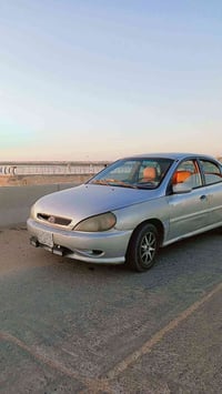 كيا ريو مديل 2001رقم بغداد السياره دوخلها نضيفا تبريد ما اعرف شبي السي...
