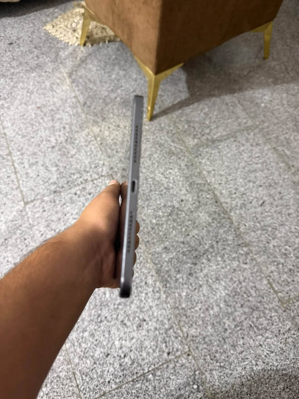 ‏سلام عليكم عندي ايباد مني 6 للبيع سعر
‏مناسب فقط ايباد بدون ملحقات ذاكرته 64
‏بطاريتها 89 مكاني بغداد
‏رقم الهاتف ***********

