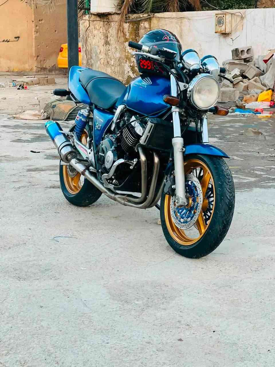 بطحه • سي بي فور • جيل اول