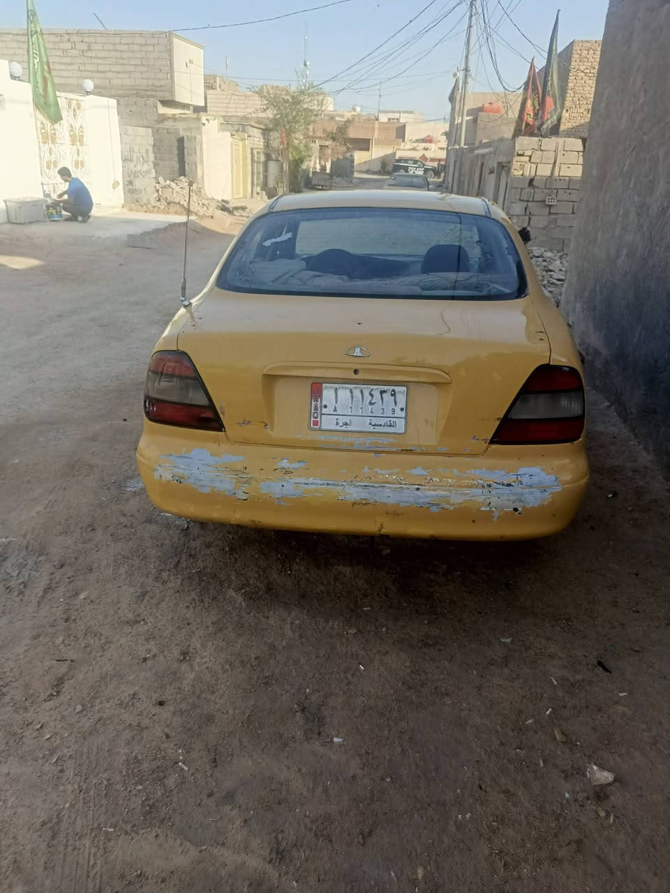 يالله سلام عليكم شباب بيع مستعجل دايو لكنزا موديل 2000  رقم قادسيه الماني تحويل مباشر مكينه وكير انضاف حداديه نضيفه تخم تاير نضيف كهربائيات شغاله سياره حلوه ومرتبه ترايك وين ميعجبك اسعر 14 وبيه مجال بصيط مكاني نجف شارع المطار ***********
