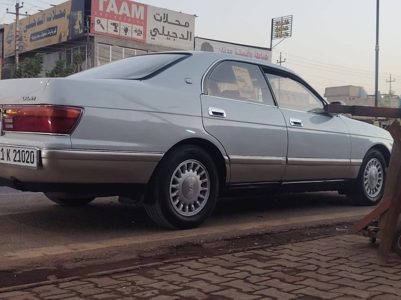 سلام عليكم للبيع بطه منفصل مديل 1995 سياره جاهزه تبريد حداديه مكينه كله جديد كهربائيات كله شغاله سنتر لك شغال رقمه بغداد نكليزي بسمنه السياره مكفوله من كص ونقل جثه مصبوغه عام جماليه السعر 60وبيها مجال اخوان مكلف بنشر اتصال ع رقم ***********
