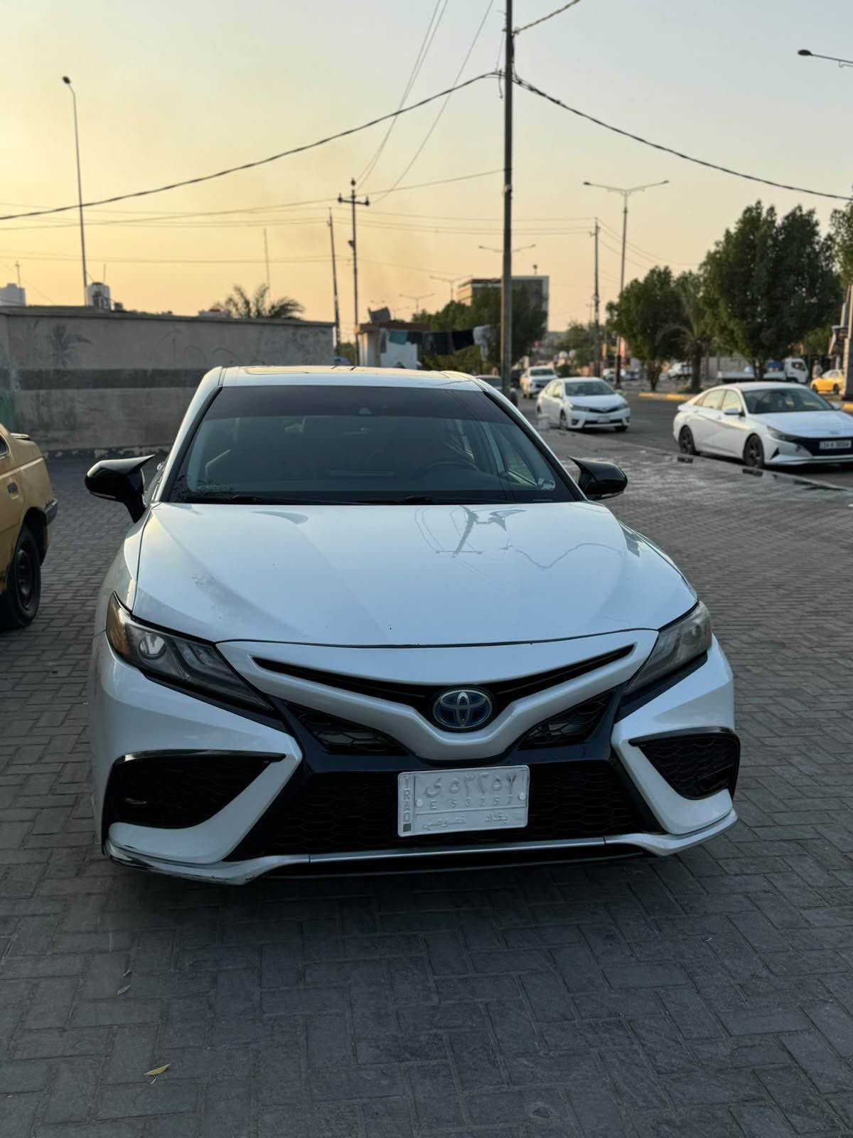 سلام عليكم 
كامري 2023 وارد امريكي حادث بنيد فقط بدون دواخل شرط الفحص رقم بغداد تحويل مباشر 
لون ابيض صدفي 
فئة xse 
فول مواصفات 1/1
بصمه تشغيل عن بعد 
فتحة سقف
بصمه ابواب 
هايبرد
فول ردارات 
كاميراه 3d 
حساسات اماميه وجانبية
تبريد امامي خلفي 
تحكم ستيرن جهتين
كشن كهرباء تحكم كهربائي جميع الجهات
غرفه كامله مميزه لون احمر 
كشتات  تدفئة تبريد 
رادار امامي خلفي
شاشة امامية 
كار بلي 
شحن موبايل ذاتي لمس
فول درايفر
العنوان/البصره/المعقل 
السعر المطلوب 170وبيها مجال للشراي
*********** البصرة, العراق
