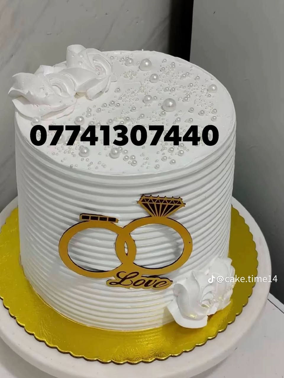 🔥🎂 عرضنا اليوم لا يفوّت 🎂🔥

سيت كامل يتضمن ٣٥ قطعة كيك + قالب كيك ٣ طوابق 😍

💰 السعر ٤٠ ألف فقط
والحشوات على كيفكم 🤤👇🏻
🍫 نوتيلا
🍯 توفي
🍓 فراولة
🥛 نستله
🍫 حبيبات كاكاو

كيك لذيذ وحشواته دسمـة ومرتبة 😋❤️
✨ ٣ طوابق بسعر ٤٠ ألف! ✨

📲 للحجز والاستفسار واتساب: ***********
📍 العنوان: شعلة الغزالية

اللهم صلِّ على محمد وآل محمد
كيك معجنات الغزاليه
@إشارة
