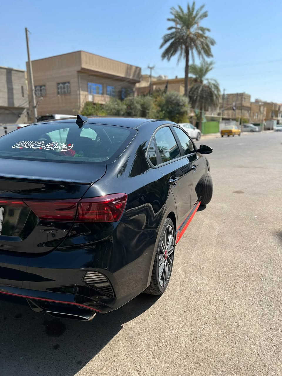 السلام عليكم
للبيع كيا فورتي GT 2024 

المواصفات : 
كشنات جلد محفور عليهة علامة ال GT 
اوتو هولد  
مثبت سرعة 
قيادة ذاتية 
رادارات امامية خلفية 
توقف ذاتي ذكي 
سترين حرف D  رياضي 
انارة دشبول بلادي
شاشة تدعم كار بلي
3 انظمة قيادة ( normal, sport, smart )
تبريد قطعتين 
انارة ترحيب 
بصمة تشغيل وابواب 
ويل رياضي 2 size 
اكزوز رياضي بلادي 
مكينه 1.6 تيربو
ماشية 24الف ميل 
السيارة رقم بغداد الجديد باسمي 
حادث السيارة جاملغ امامي ايسر مبدل والبنيد طرف بارد 
📍بغداد -الشعلة
الاستفسار ***********

