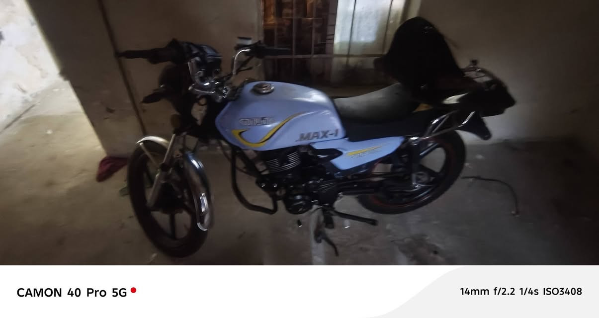 سونك وان  ماكس 
مديل 25
اوراق ضايعه اكفلك سرقه 
دراجه يرادلها ملاحضات 
السعر 650 بيها مجال
***********

