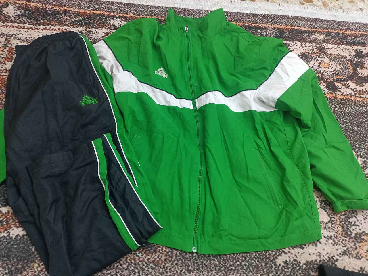 Gucci • PEAK • قياس XL