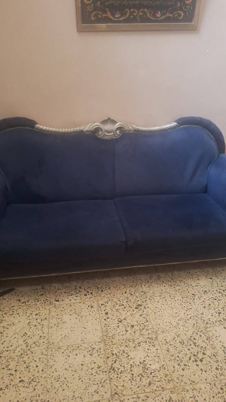 للبيع ٢٥٠ وبينه مجال +964 780 145 5787
