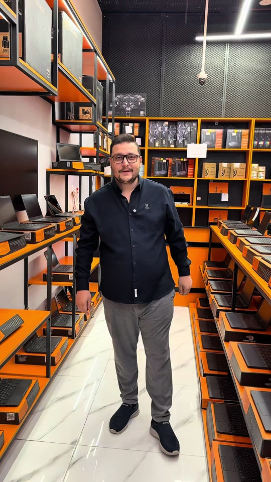 🔥 أقوى عروض التخفيض من شركة الجنوب المتحدة! 🔥 أجهزة لابتوب عملية بنظام أندرويد ونظافة عالية جداً، وبأنسب الأسعار مع توصيل مجاني لكافة المناطق 🚚✨ 💻 الأجهزة والأسعار المتوفرة:  🔹 Dell P22 (حجم 12 بوصة / نظام أندرويد)  السعر: 65,000 دينار فقط  🔹 Dell 3180 (حجم 12 بوصة / نظام أندرويد)  السعر: 70,000 دينار فقط ⚙️ المواصفات الفنية:  المعالج: Intel Celeron  الذاكرة العشوائية (RAM): 4GB  وحدة التخزين: 16GB SSD  الشاشة: قياس 12 بوصة بدقة Full HD  البطارية: تدوم حتى 3 ساعات عمل  المنافذ: منفذ USB 3.0 فائق السرعة + منفذ AUX 🎁 الهدايا والملحقات:  شاحن أصلي سريع ⚡  توصيل مجاني مباشر إلى باب بيتك 📦 ⚠️ الكمية محدودة جداً – سارع بالحجز الآن! 📞 للطلب والاستفسار:  الاتصال أو مراسلتنا واتساب على: *********** 📍 أو شرفونا بزيارة مقر الشركة:  البصرة – الطويسة – شارع مركز شرطة الرباط أهلاً وسهلاً بكم دائماً 🌹
