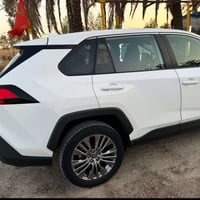 راف فور 2023 ابيض رقم بغداد مواصفات le  ماشية 50 الف ميل مواصفاتها  را...