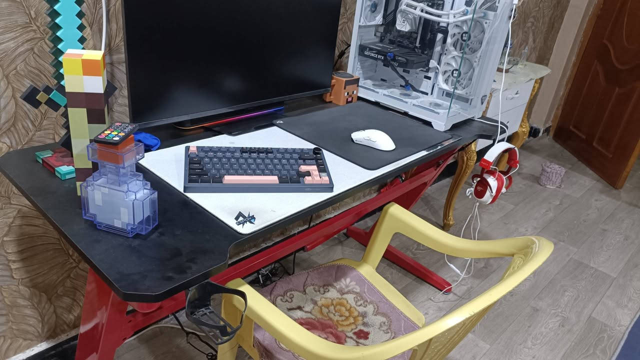 ميز العاب • ١٥٠×٦٠ • إضاءة RGB