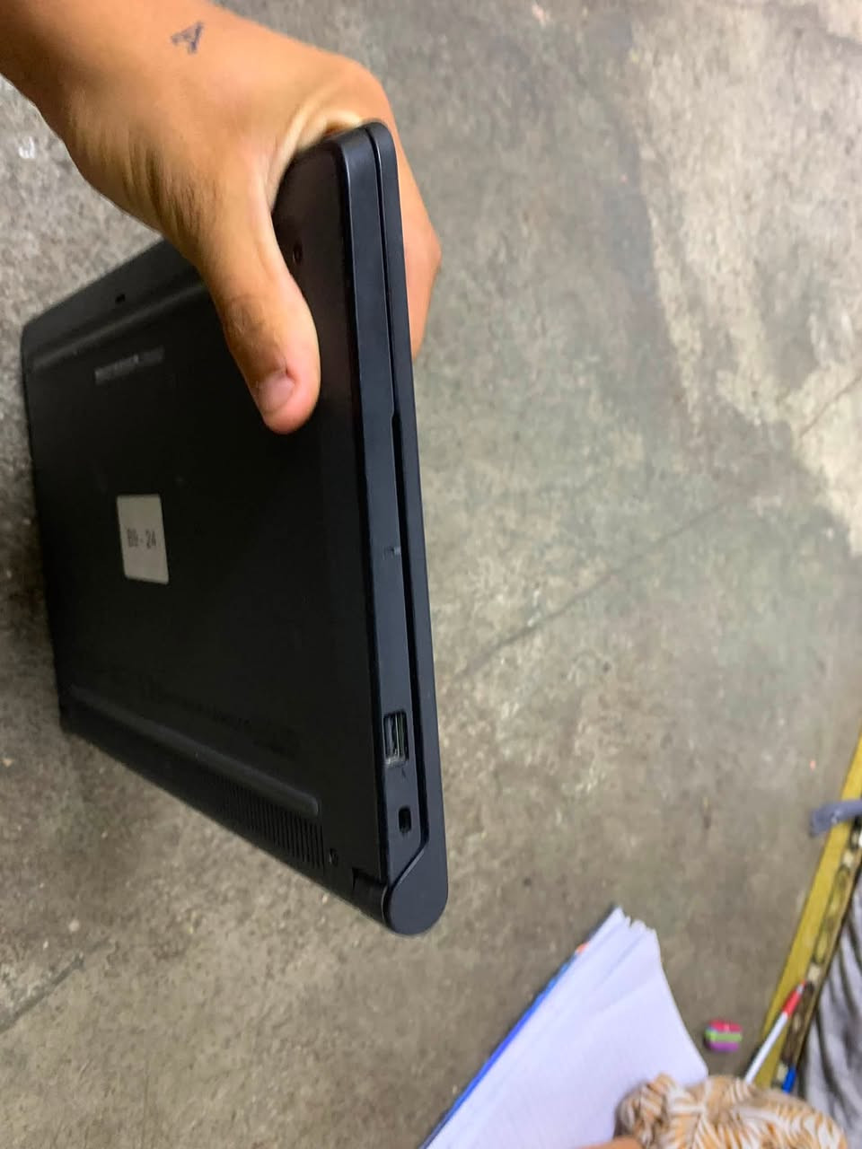 لابتوب DELL • نضيف • استخدام قليل