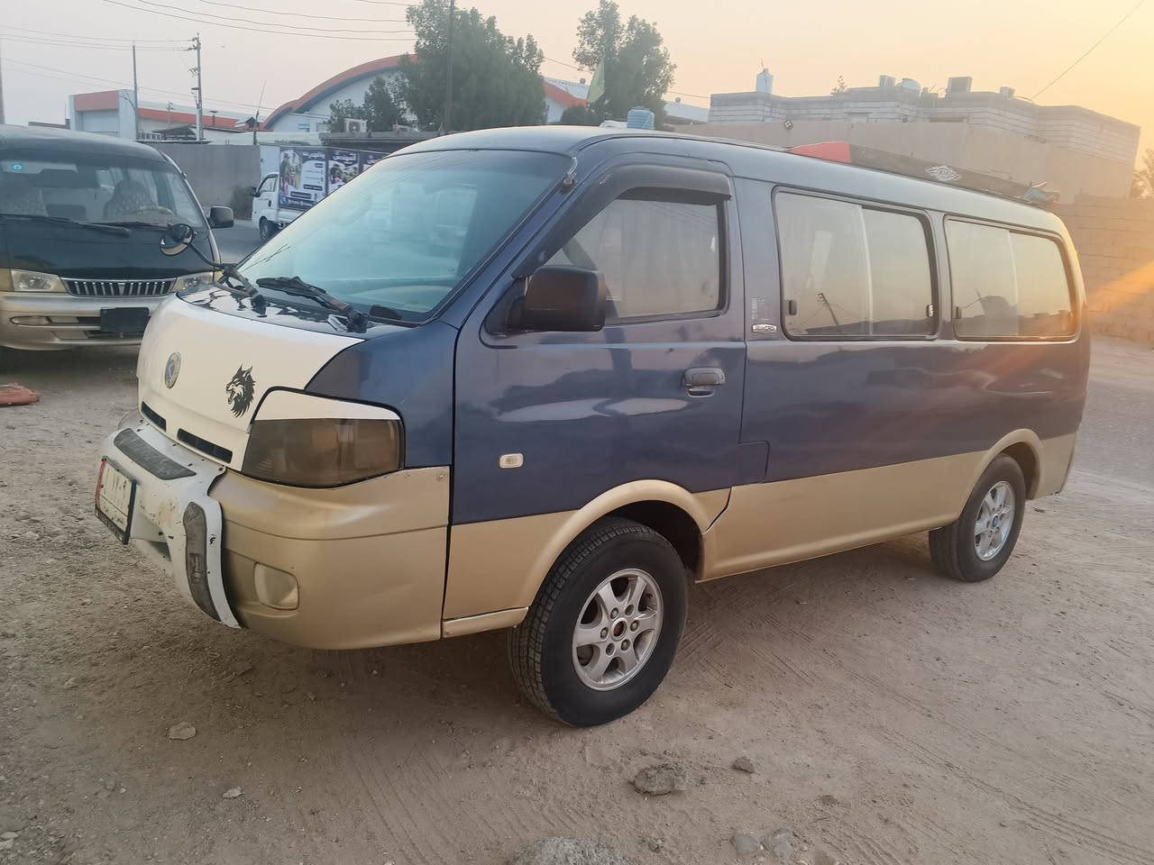 السلام عليكم كيه منغولي موديل 2004 اصل سنويه 2027 رقم لاماني مشروع وطني مصفره هيه وغرامات بسم ولد يمي مداور ثاني يوم مكينه كير اكسل مكفولات كهربايات كله شغاله تبريد شغال مصبوغه جماليه بدون ضربه شاصي واحد معمر جهت العبريه كدام مكاني بصره ابو الخصيب سعر 95وبيه مجال *********** ترهم مراوس بجنبي عالي
