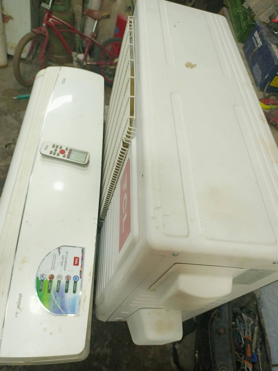 سبلت TCL طن ونص سعره 275  مشحون وكامل مع بوراي وحت ستان وحت والريموت وجيب وشد 
مكاني بصره  ***********
