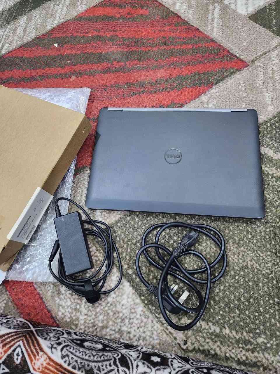 السلام عليكم لابتوب Dell Latitude E7470 كورايi5 جيل6 ذاكره 256 SSD الرام 8 كرتIntel HD Graphics 520 مع شاحن والكارتون نضافه 90 بالميه مكفوله على الفحص باقي تفاصيل بالصور  مكاني #نجف #السعر 250 مع المجال ***********
