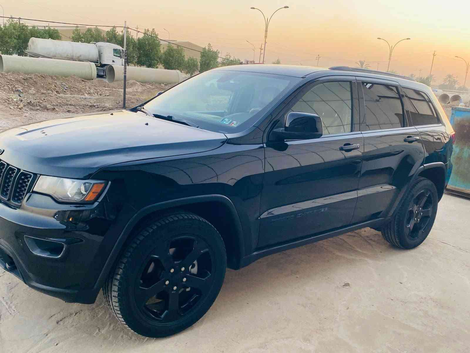 السلتم وعليكم للبيع جيب موديل ٢٠١٩ بلاك توب فول مواصفات فتحه وتشغيل عن بعد جنطه كهرباء بدون حادث وارباكات سليمه فقط بارد ودعاميه مصبوغه السياره جاهزه مابيه اي نقص مكينه جديده ما مفتوحه ماشيه ٦٠ رقم بغداد مكان السياره بابل تحويل مباشر السعر ١٩٥ رقم الهاتف ***********
