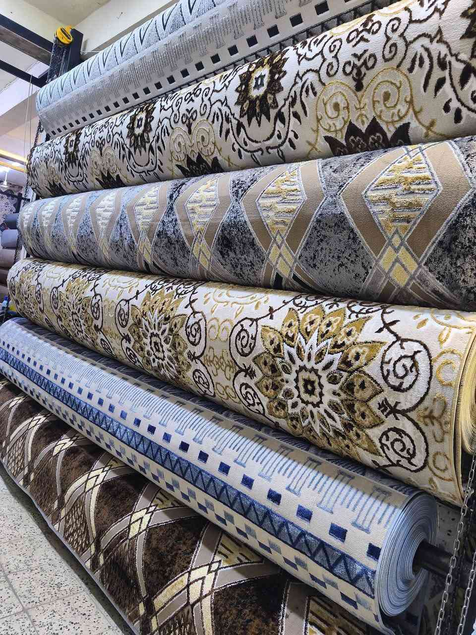 وصول وجبة جديدة من السجاد الحرير التركي
الظهر زولية حياكة 
العرض 4 متر والتقطيع حسب الطلب 
يوجد كادر مختص بالتثبيت الموقعي 
ويوجد ماكنة لخياطة الحواف 
ويوجد توصيل لحد باب البيت 
ويوجد هدية مع كل طلب ومتابعة للصفحة 
راسلنا 
اتصل بنا ***********
زورنا بغداد الجديدة مقابل افران الدرويش
