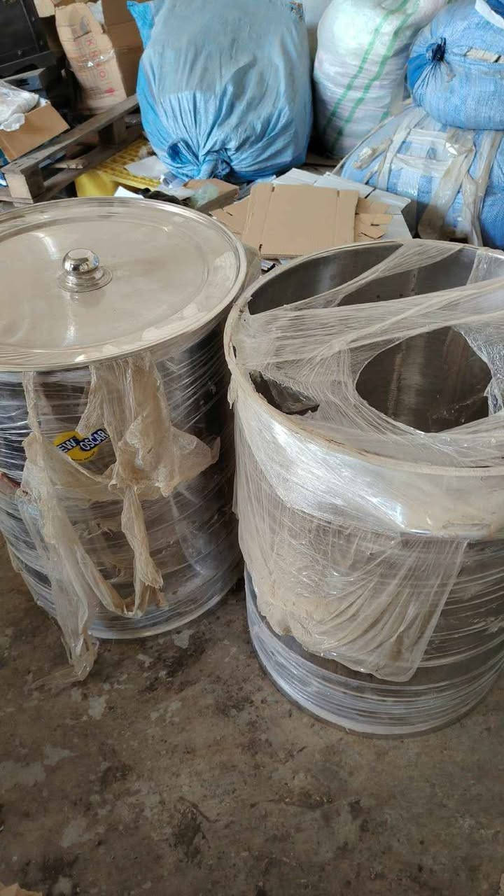 بيع ادوات مطعم كشري جديدة غير مستعملة
عربة جام خانة غير مستعملة
مثرامة ماطور
كابسة سليفون
جدورة كشري
ورقيات اماعين مع كوابة وكلينكس
المكان شارع بغداد النهضة الظلال
رقمي  *********** بغداد, العراق

نص مكتوب في الصور:
- Saad Bawayh
- ٢٦ أغسطس، ١:٤١ م
- ٠٠:٠١
- ٠١:٠٢
- ١,٠x
- رد