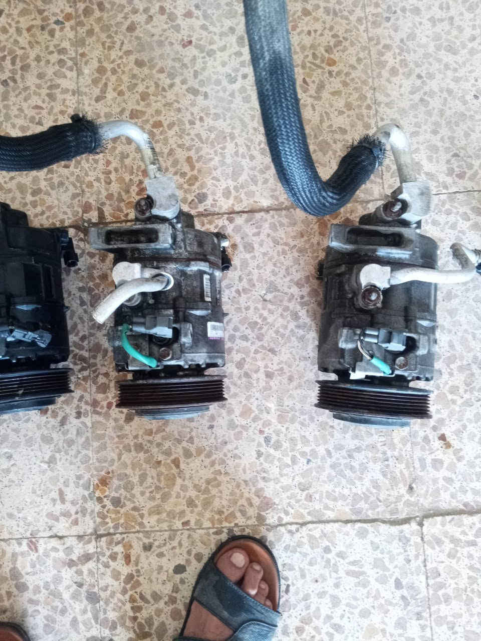 مرخصة الائدمن بلاش عمي خل يتونس عل تبريد ابوجارجر 
كمبريسرات أوباما ءجارذجر حديث حاويه ظمان سنه 
خصم 175 كهربائي بلاش وعلي اخر ست قطع ***********
