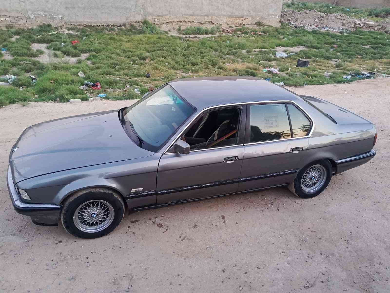 بي ام ٧٣٥ • ١٩٩١ • مكينة حداديه