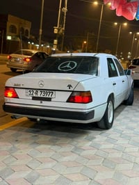 ١٩٩٢ • محرك ٣٠٠ • بدون ضربه