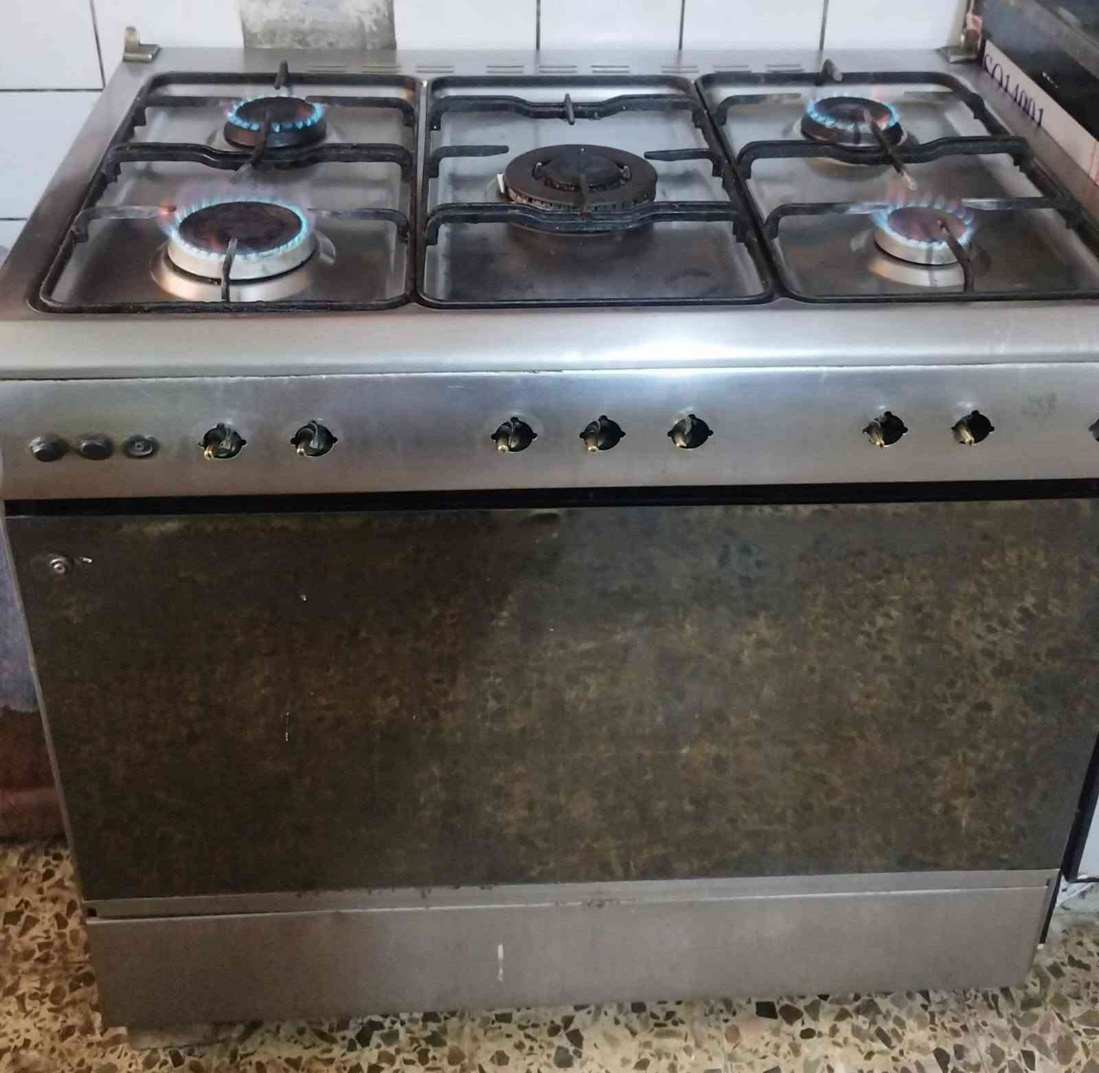 طباخ • عين الوسط معطلة • مكيف تبريد فول