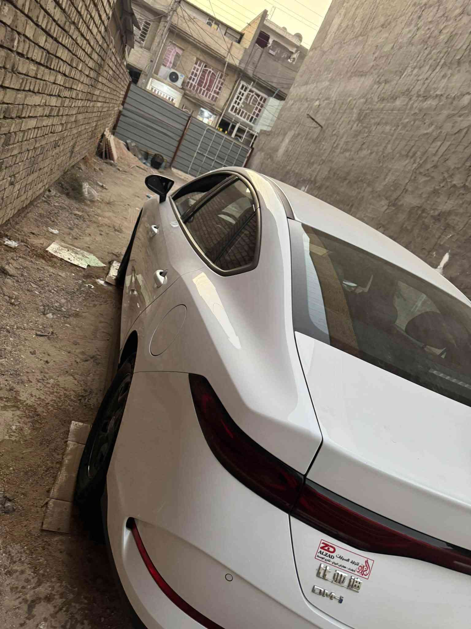 سلام عليكم للبيع BYD كن بلاص  موديل 2025 ماشية 7 ألف كفاله عامه عنوان السيارة بغداد السعر 21 مليون 
الهاتف ***********
