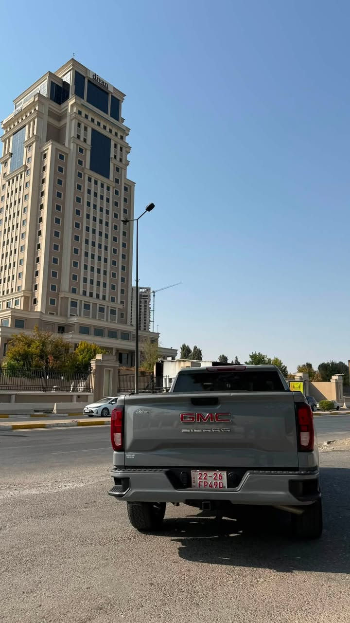 أرخص GMC Sierra بالعراق وصلت وبسعر يكسر السوق! 😮‍💨
🚙 Sierra موديل 2025
💪 8 سلندر
🔥 فورويل 4×4
🎨 لون سمنتي فخم ومميز
💰 السعر: 230 ورقة بس!

يعني شنو؟
سيرا 2025 + 8 سلندر + فورويل + لون يضرب + وسعر 233 ورقة؟! 😳🔥

هاي مو كل يوم تحصلها…
اللي يعرف بالسيرات يعرف شكد هالسعر قوي!

إذا ببالك سيرا، لا تخلي هاللقطة تفوتك 👊🏻🔥

وصور الحادث مرفقة بالصور وياها 

للجادين ***********———***********
