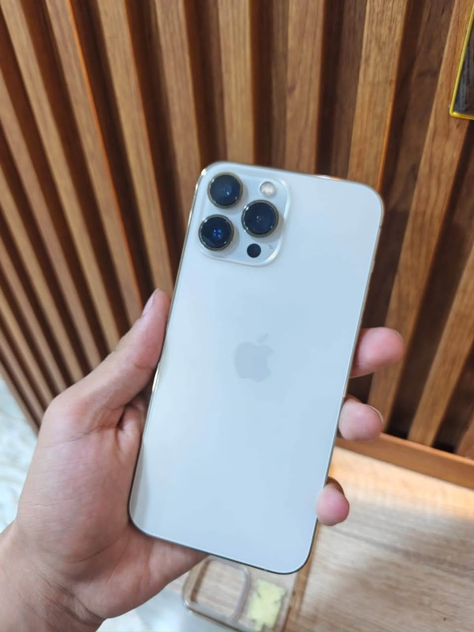 سلام عليكم
iPhone 13proMax
للبيع لون ذهبي حيل حلو لونه عبالك 16 مو 13 
جهازز جديد نظافته 100‎%‎
بطاريه 79🔋
ذاكره 256 📱
جهاز ويا كيبل مالته الاصلي و3 كفرات ويا بس باكيته ضايع 
وسعره 735 وبي مجال 
مكاني الرمادي التأميم قرب جسر القاسم📍
ورجائاً الموشراي او بس تعامل لاتدخل وتعبني واتعبك 
للاستفسار ***********
موجود واتساب وموجود ع الخاص ⚪️.
