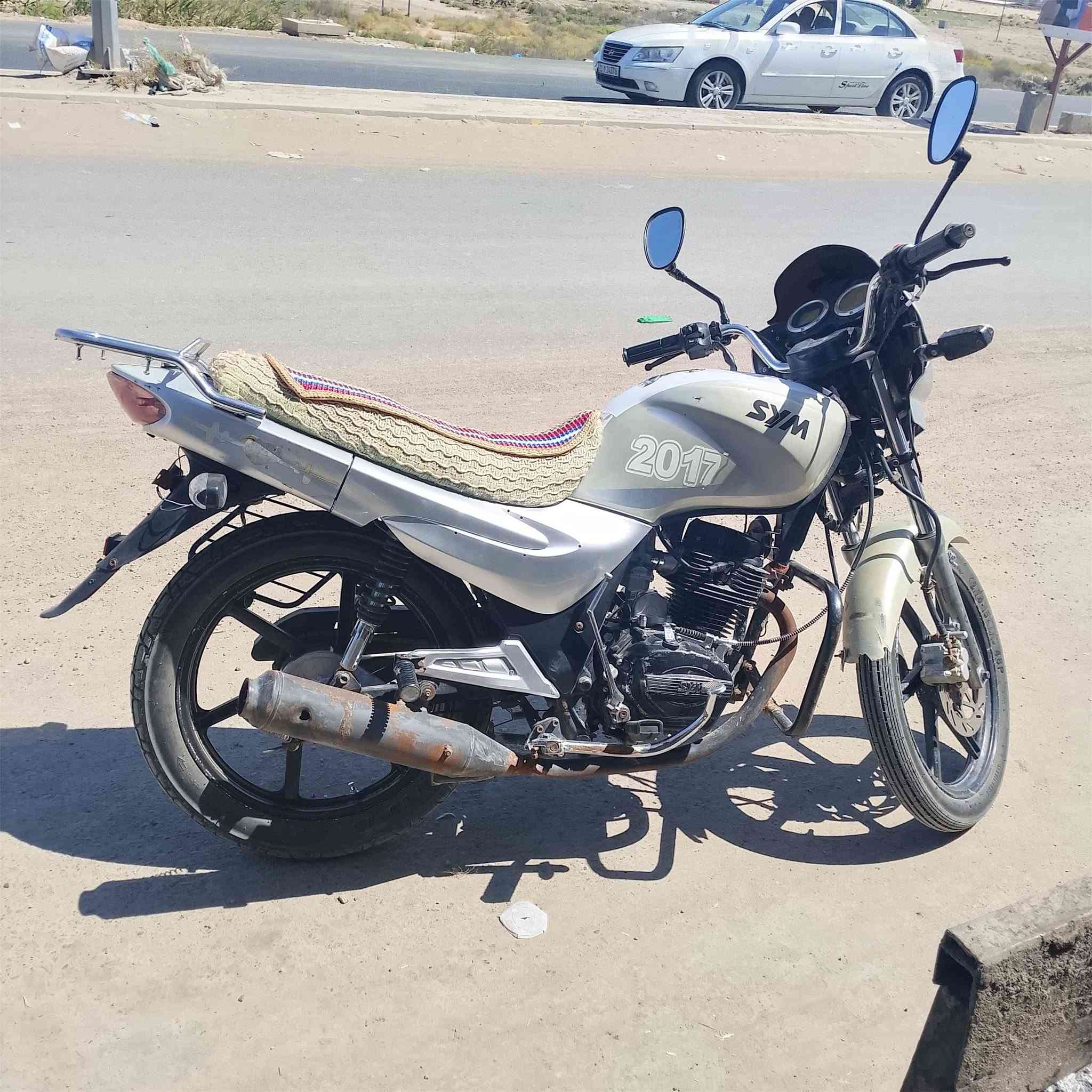 لبيع سايم موديل 17 محرك وكشر انضاف كهربائيات دشبول كلها شغاله السعر 650 مكاني رمادي  ***********

