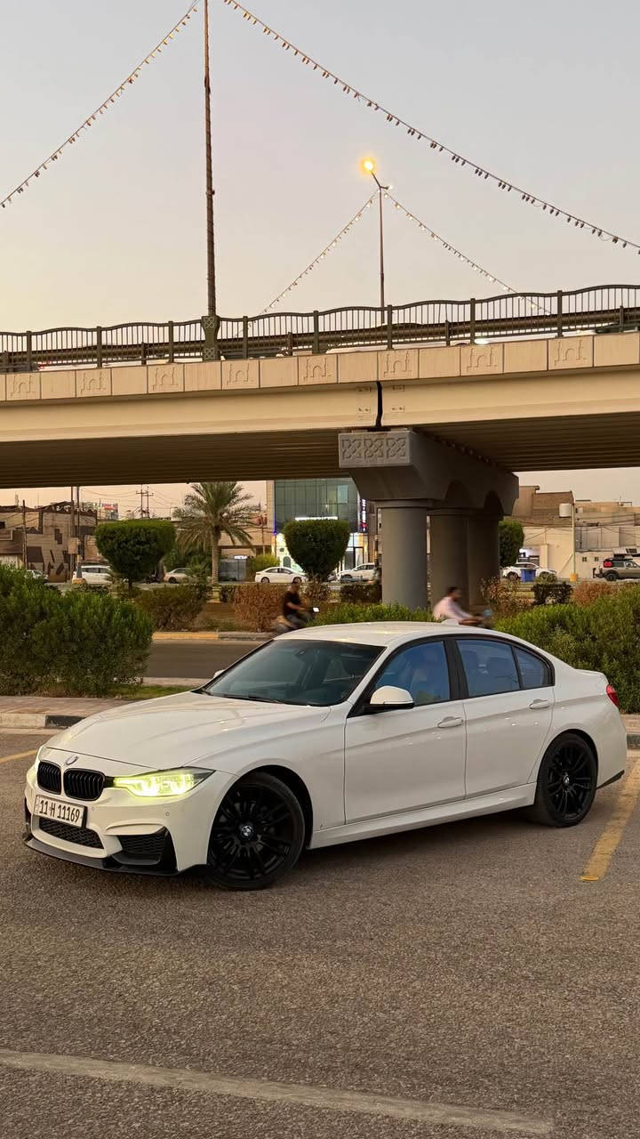 Bmw. 328i lexury edition 2016
ماشيه ١٠٦ الف ميل 
حادث جاملغ عكس السايق تبديل نفس اللون بدون اي صبغ
 فول مواصفات عدى الفتحة 
كشنات خزن ميموري
تبريد قطعتين 
مري كهرباء 
لايت ادابتف 
داخل قرميدي
شاشه جبيره
رادار امامي خلفي
كير مكينه مكفولات 
تبريد ثلج🥶🥶
حداديه جديده 
رقم بغداد الدولي
سعر 188وبيهة مجال مكان كربلاء حي الحسين
*********** كربلاء, العراق
