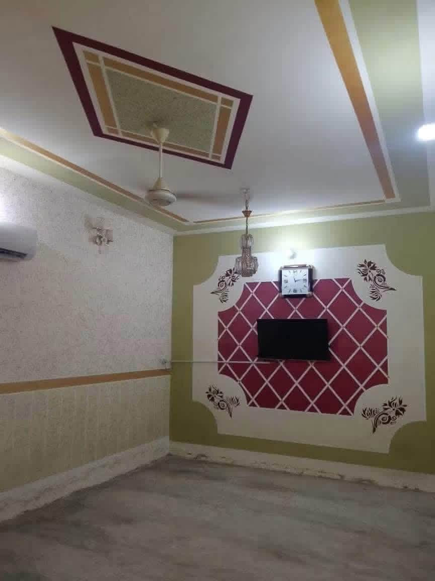 🏡 دار ركن للبيع في حي الازركية خلف جامع السراج المنير يبعد عن السدة ٣٠ م تقريباً بداية الازركية
                     📢 على بركة الله 📢
📍نوع الملك = طابو زراعي 
📍المساحة  = ٢٢٥ م٢
📍الواجهة = ١٤.٥م و النزال: ١٥.٥ م
📍 شارع : ٧ م مقابل شارع ٦م مباشرة نافذ الى السدة
📍بناء الطابق الاول طابوق والثاني بلوك

🔴مشيدات الدار من طابقين ويحتوي الطابق الاول على
غرفتين نوم وصالة واستقبال ومدخل ومطبخ وحمام وصحيات عدد/٢ وممشى جانبي ومنور 
🟢مشيدات الطابق الثاني
ثلاث غرف نوم وصالة

🟨سعر بيع العقار : ٨٨ مليون دينار مع المجال 

🟢مكتب دجلة الهندسي للعقارات حي الجولان قرب صناعة الجولان للسيارات مجاور سوبر ماركت الهلال
للاستفسار الاتصال
*********** 
 *********** 
***********
