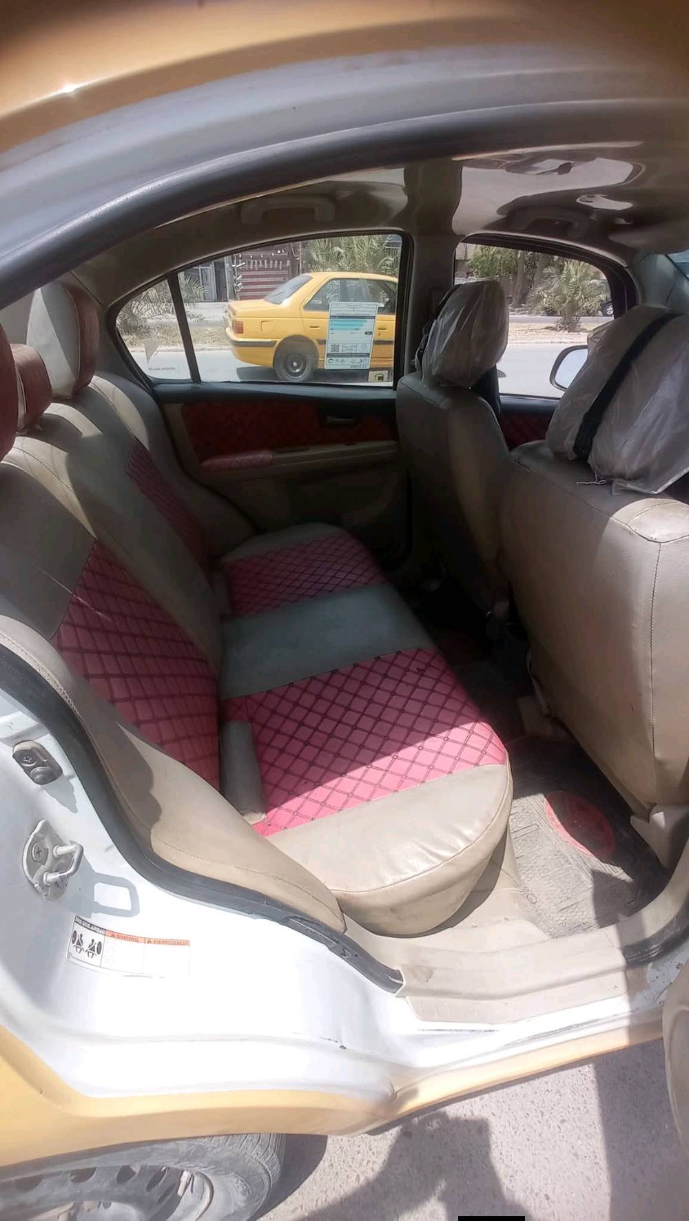 السلام عليكم للبيع سيارة سوزوكي ياباني sx4موديل2011وارد أمريكي محرك2000 بأسمي مصفره هيئه وغرامات بدون حادث ليبل واحد گير عادي السعر 42وبيها مجال الإتصال على الرقم واتساب ***********