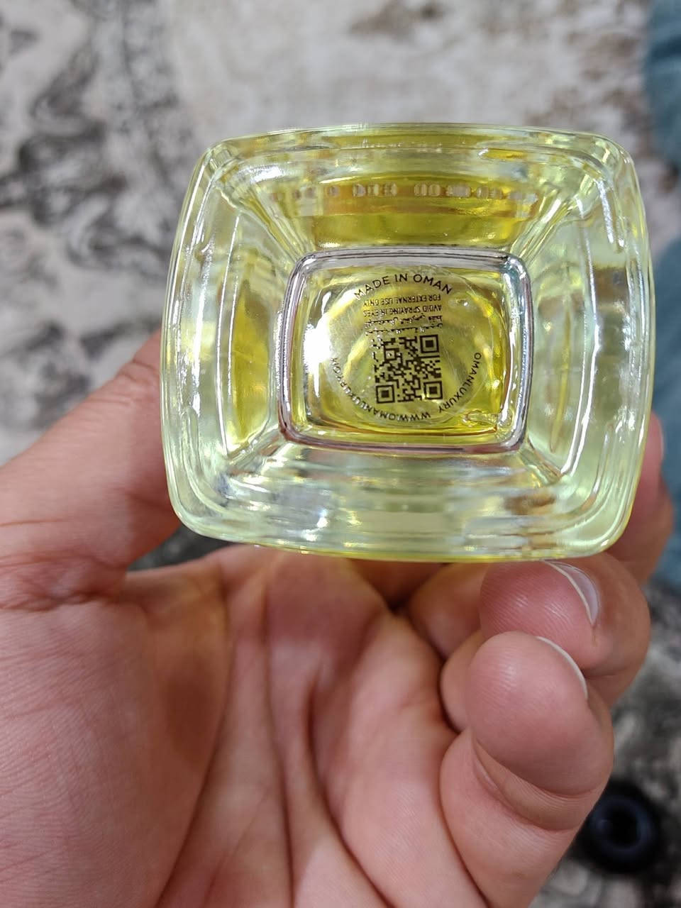 عطر عمان لكجري وندرلست اصلي مضمون شرط الفحص
العطر مستخدم كما واضح استخدام قليل جدا
العطر بدون علبة 
سعر العطر 195 مع التوصيل
للتواصل خاص او واتساب ***********
عنواني بصرة توصيل متوفر لكل المحافظات
