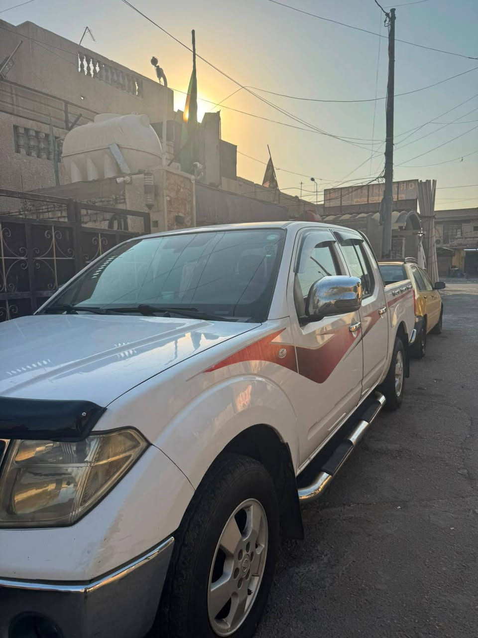نيفاره مديل ٢٠١٣ رقم اربيل بسمي هزه غير منتهيه لاصبغ ولا بارد عدا شبر بارد جاملغ أمامي صفحه السايق كير اوتوماتيك  محرك نضيف مفتوح كور فقط تبديل كازكيت صدر كلش نضيف كامرات أماميه خلفيه شاشه كبيره حساسات السعر ١٢٥ رقم انكليزي
موقع السياره بغداد الاتصال على الرقم 
***********
