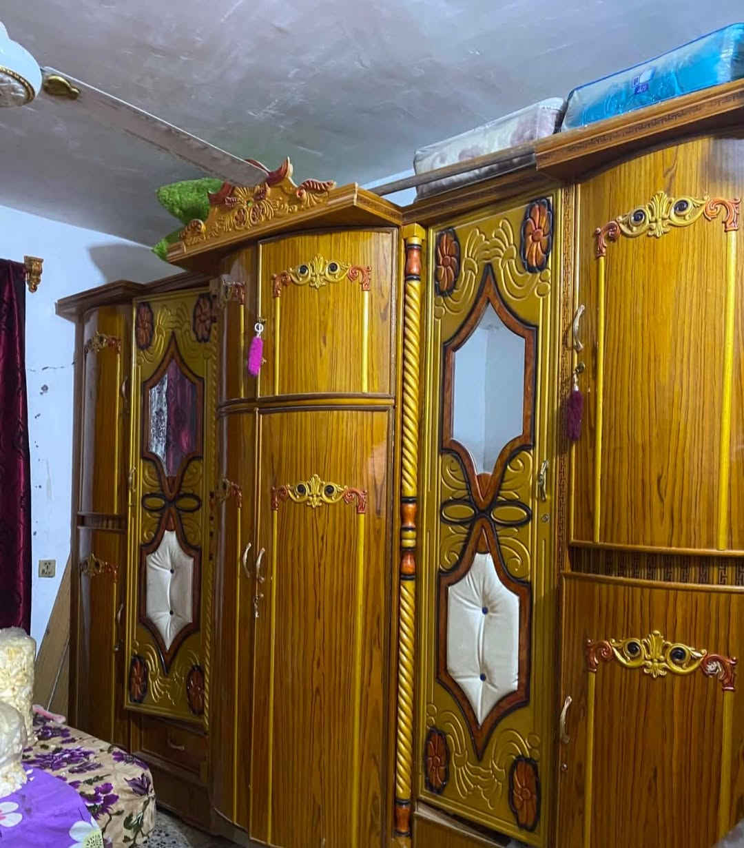 سلام عليكم غرفه النوم لبيع مستعمله شي قليل مكان حي البتول السعر 600بيه مجال ‭***********‬بي واتساب

