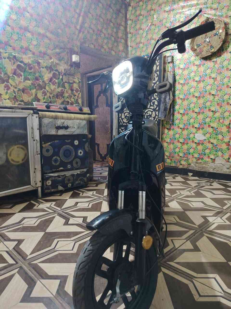 دراجه لبيع سعر 250وبيها مجال حجم 14ما بدل بيها اي شي مستعمله 2شهرين مراسله رقم ***********
