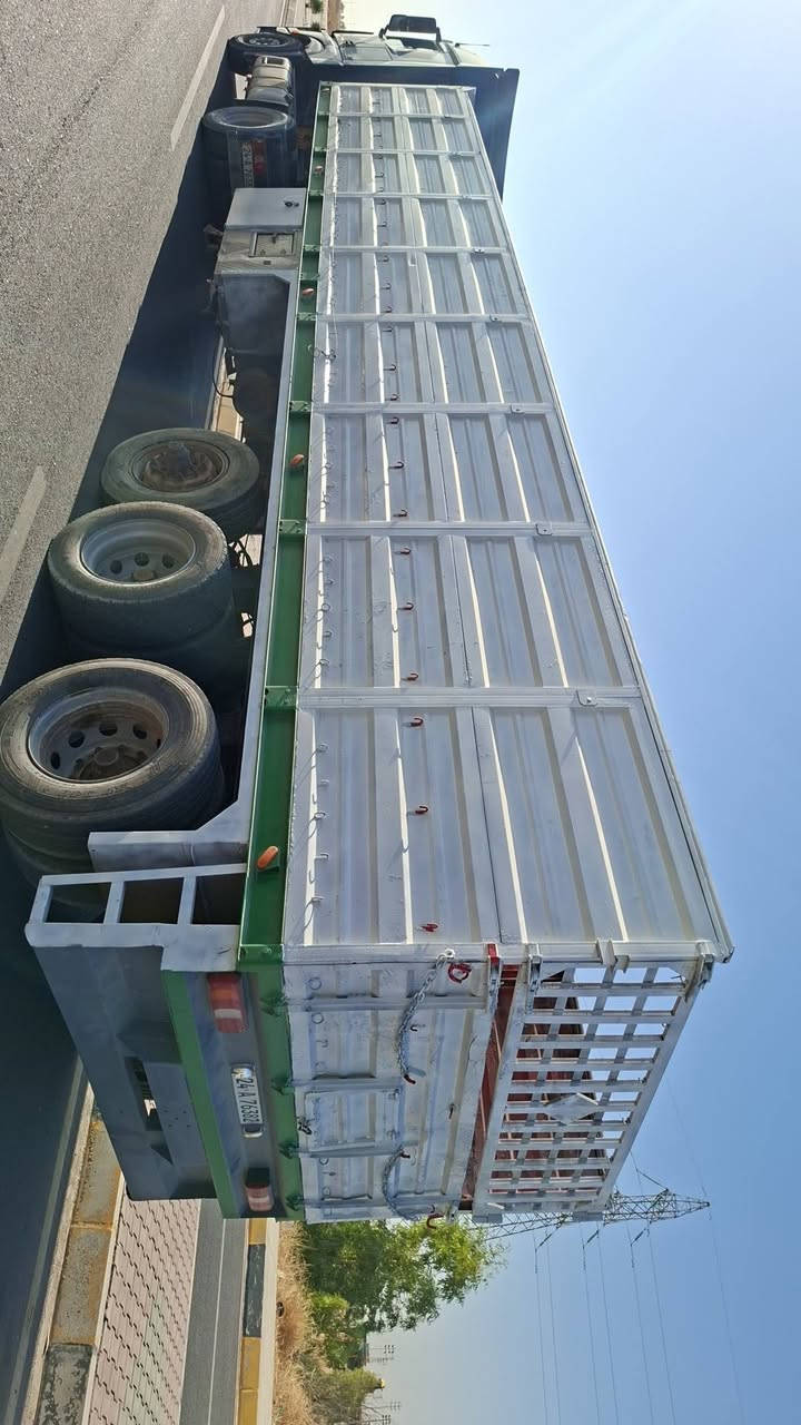 بودي عراقي للبيع طول 12 متر 60 سانتيم بدون تواير ويل سعر70 عنوان سنجار *********** //***********
