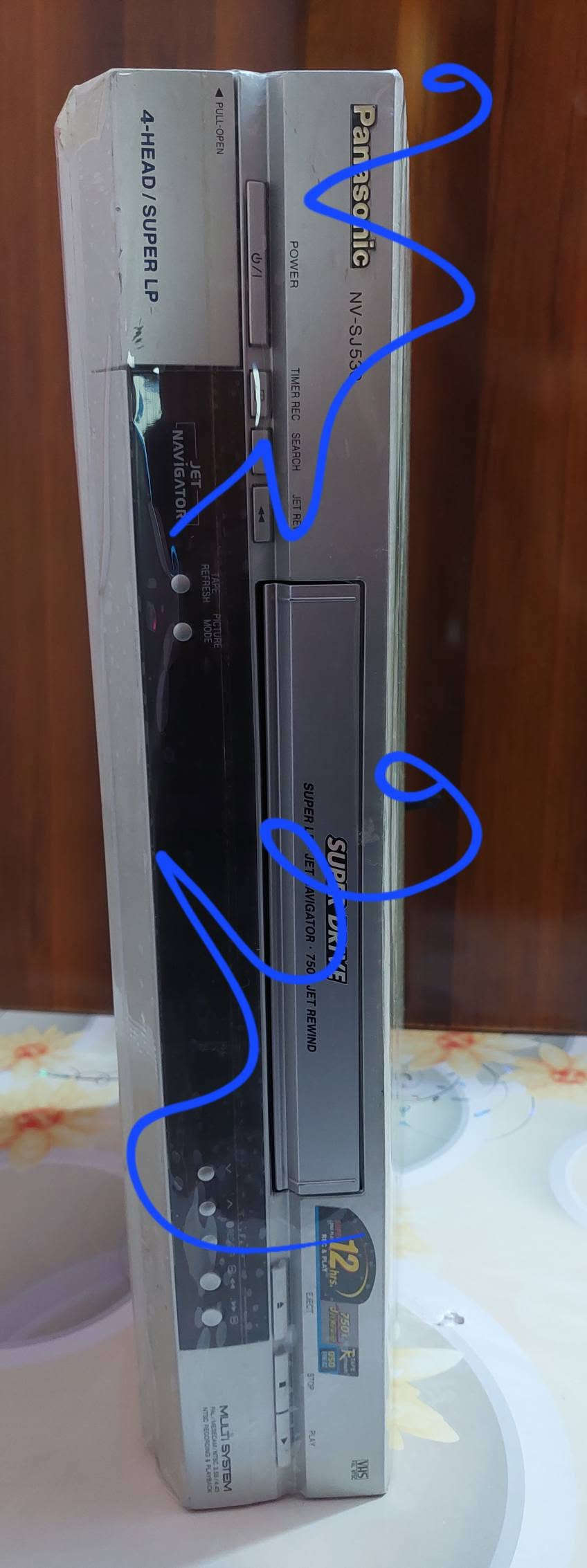 من النوادر
للبيع 
جهاز فديو VHS كاسيت كبير بانسونيك ( Panasonic Super Drive )
  4 هيد  جديد جدا نظافه 100% 
نقص كارتون وريمونت و 1000 عافيه الل ب ي ك و ن 
من نصيبه 
سعر الجهاز (  ع الخاص ) 
خدمه توصيل لكل المحافظات في العراق 🇮🇶 ودول الخارج 
مع شركه الأمين للتوصيل السريع .
للاستفسار اكثر مصور الشباب ميسان شارع المرور القديم حي المعلمين . ***********
***********   إتصال واتساب تلكرام محمدمعله
