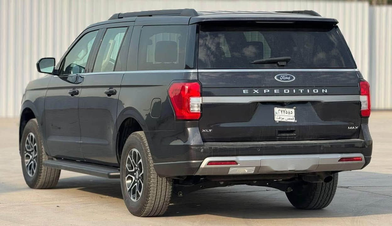 فورد اكسبدشن 2024 XLT
🟢 Ford Expedition 2024 Xlt MAX

حجم المحرك V6 سلندر (3.5L) توربو
عداد المسافة 300 ميل / زيرو 
عدد المقاعد 7 راكب

🔴 المواصفات : فول عدا الفتحة
بصمة تشغيل - بصمة ابواب- تشغيل عن بعد- صندوق شفط كهربائي- رادار امامي (تحديد مسار)- رادار جانبي (نقاط عمياء)
رادار خلفي (التحذير من الاصطدام) -تحكم وضعيات القيادة Drive modes - شاحن موبايل Wireless 
كشنات جلد- كشنات تدفئة+ تبريد
كشنات خلفية تدفئة 
سستم سماعات Bang&Olefsen
تحكمات - اوتو بارك Auto Park - اوتو ستارت Auto Start
اوتو ستوب Auto Stop- اوتو هولد Auto Hold
منافذ AUX+USB- مانع انزلاق+ABS
وبقية المواصفات المعروفة
———————-
بيها تبديل بنيد وجاملغ 
صور الحادث مرفقة
للاستفسار اتصل او تواصل واتساب
***********
