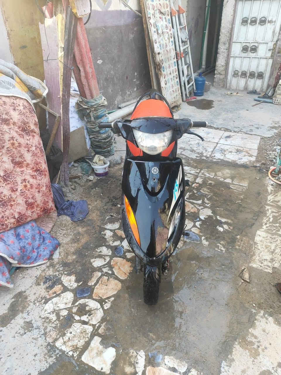 السلام عليكم ماكس 120سرعه  عدله 300بيها مجال بيها شغله بسيطه الهندر مكسور شويه تشتغل على باتري سلف نكره  بغداد الجديده نعيريه اوراق منفيس بيها مكاتبه ***********اتصل وتدلل
