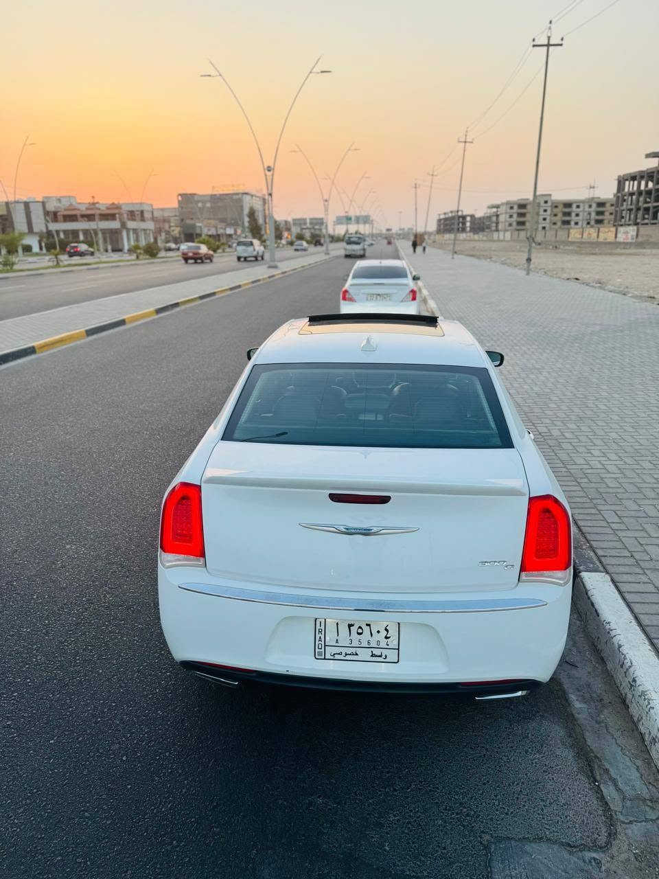 اوباما ٢٠١٦ فئة C بيع فقط 
فول مواصفات 
محرك ٣٦٠٠ cc
شاشه كبيره 
كير ماوس
تدفئه وتبريد كشنات
ماشيه 120 حقيقي مامشتغله خط استخدام شخصي . 
حداده جديده 
ويل 18 جديد 
وتخم تاير جديد
حادثهه بنيد صبغ وقطعتين كلير 
وداخل العراق مبدل بيها جاملق وباب مال تفصيخ نفس اللون . 
السياره بأسمي تحويل مباشر مكاني البصره . 
سعر السياره 185 ورقه .
رقم 📱 *********** . البصرة, العراق
