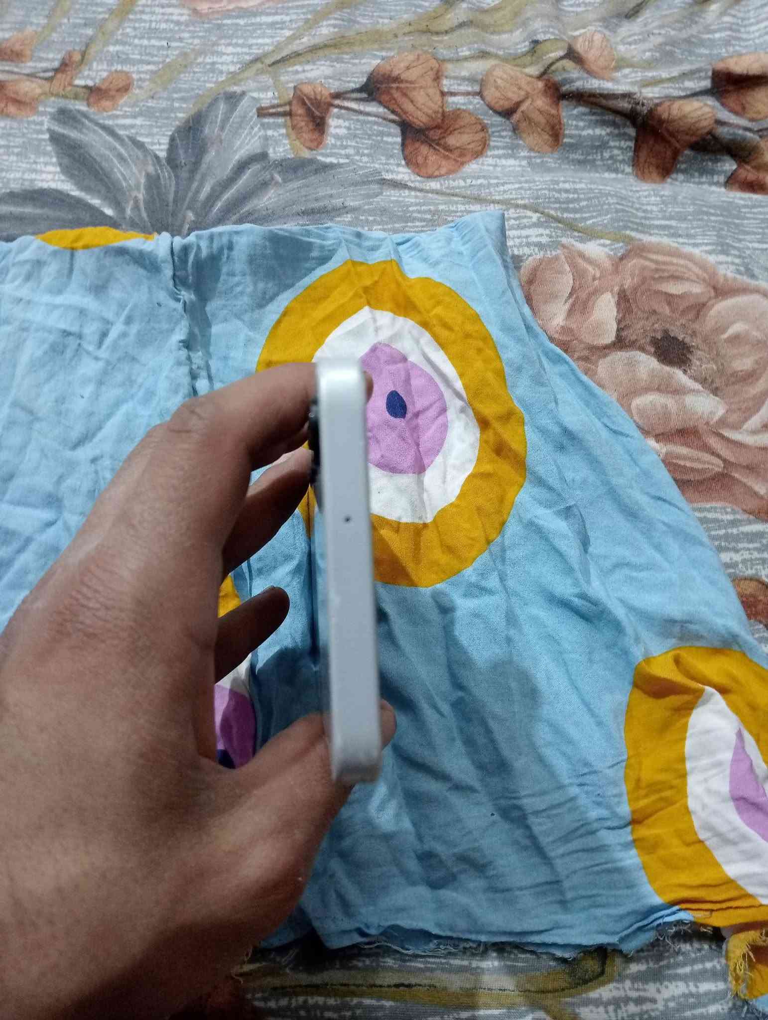 سامسونج A١٦ • ١٢٨ • شاشة مغوشة