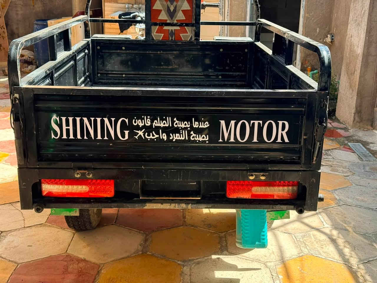 سلام عليكم ستوته للبيع مديل 2023اوراق مكفوله السعر مليونين وميه وبيه مجال حك الجيه ***********
