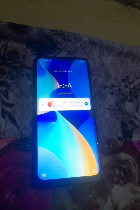 موبايل TECNO10C
الذاكره 128
الرام 6 قابله لتوسيع 
البطاريه 500mAh
السعر 80 و بي مجال
بي مشكله بس الدكمه مال التشغيل تضغط مرتين علا الشاشه يشتغل