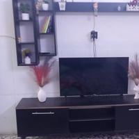 ميز للبيع سعره 50 جواهري قرب أسواق حسوني