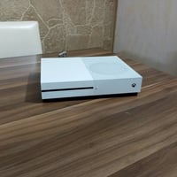 Xbox one s 1000g نەکراوەیە زۆر خاویێنە السليمانية, العراق