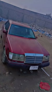 موديل ١٩٨٩ • محرك ٢.٥ • احمر ميتاليك