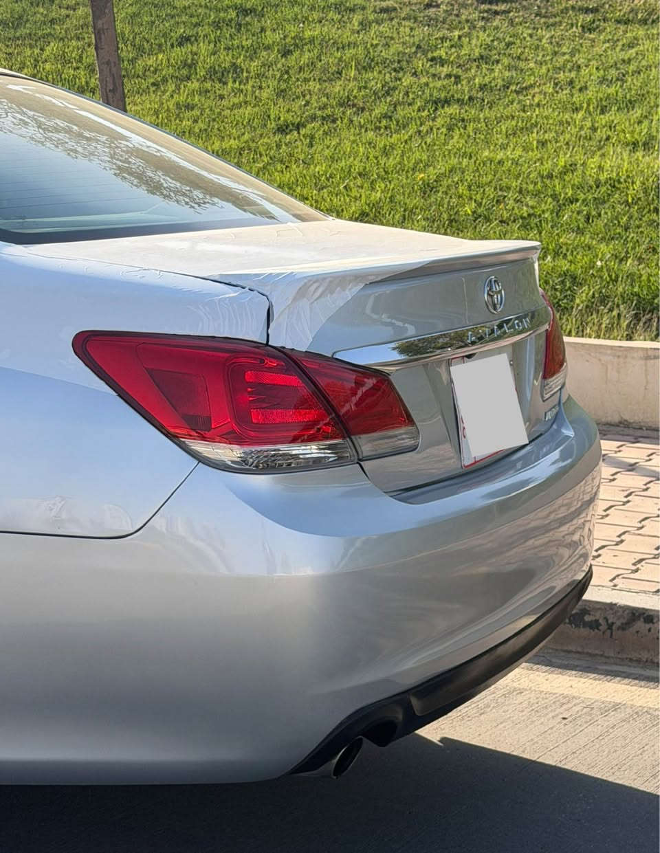 افالون • ٢٠١٢ • بلا رقم