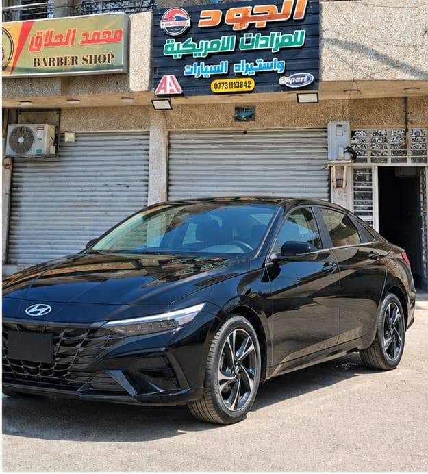 📢📢Hyundai Elantra SEL Sport2026$$155
 ....مودیل٢٠٢٦.وماشيةألف ميل فقط بدون لغود بدون شواصي.تقريرها تشتغل وتمشي من أمريكا.السيارةمصلحة كاملة للبيع على وضعها بدون أرقام تترقم بكل المحافظات عدا كردستان..بيها تبديل قطعةوحدة البنيد فقط.السيارة جديدة جدَّن وبريحة الشركة..
السعر ١٥٥ورقة وبيها مجال للشراي 
للأستفسار.العنوان بغداد حي القاهرة شارع الضباط مقابل حسينية آل الرسول☎️☎️
تلفون أو واتساب ***********
